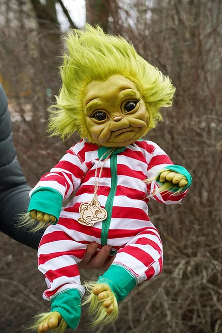 Clay™ | Baby Grinch legetøj