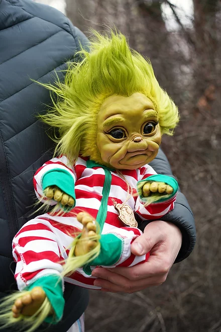 Clay™ | Baby Grinch legetøj