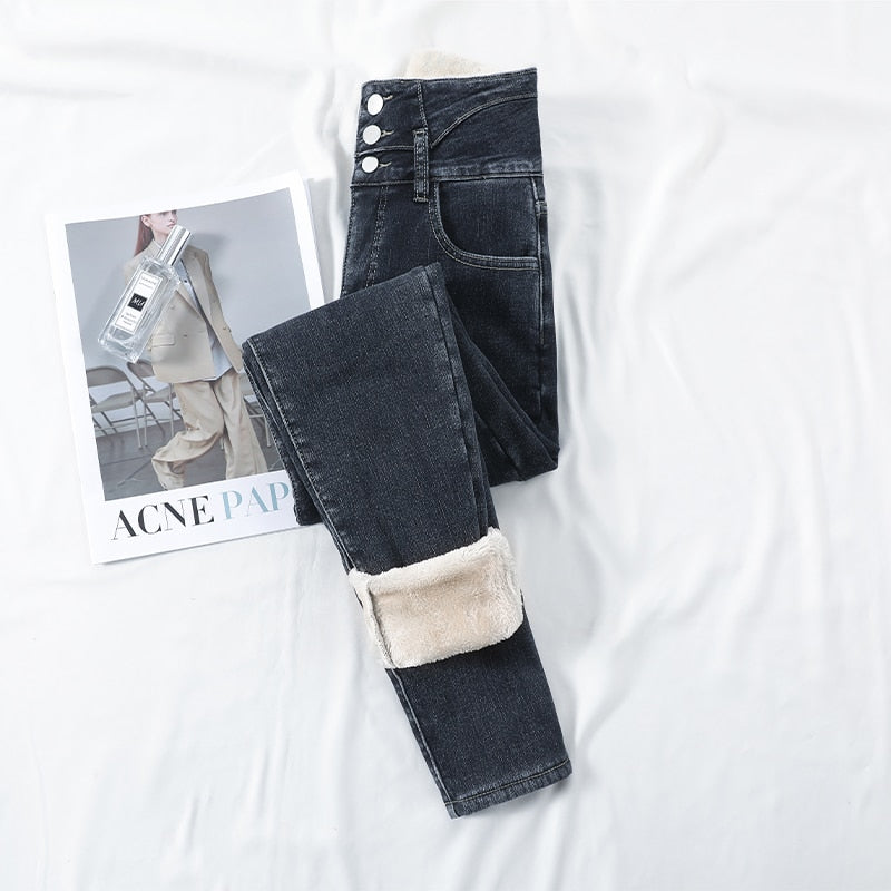 Jovy™ I Velvet Fleece Jeans