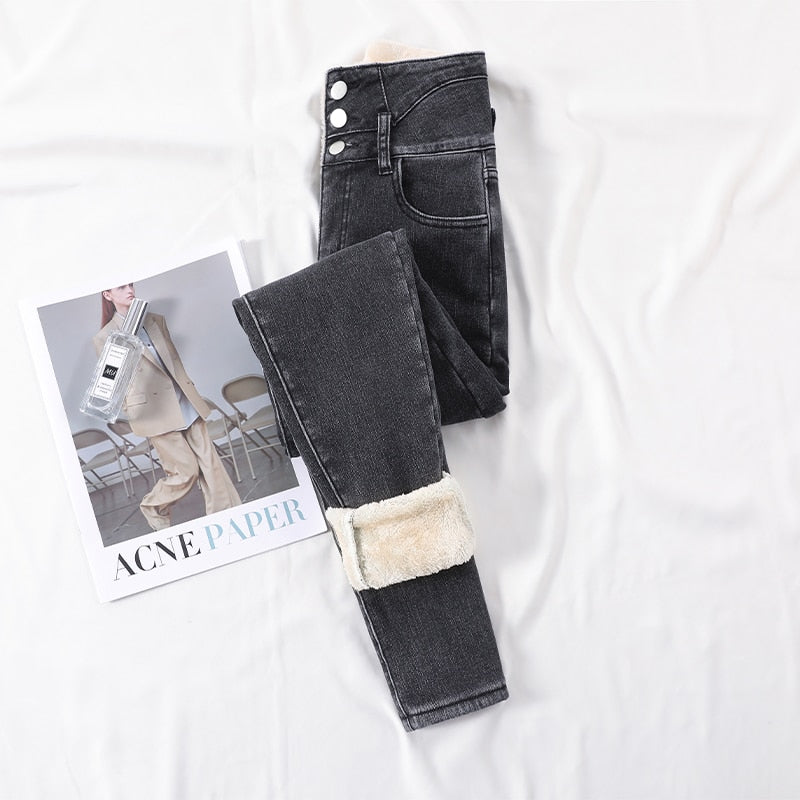 Jovy™ I Velvet Fleece Jeans