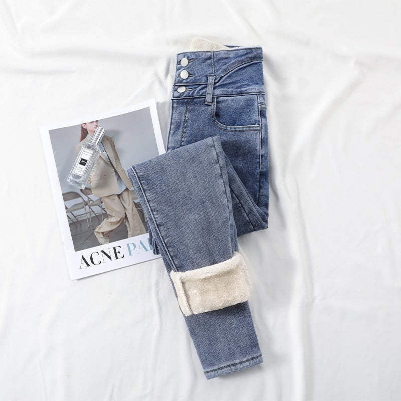 Jovy™ I Velvet Fleece Jeans